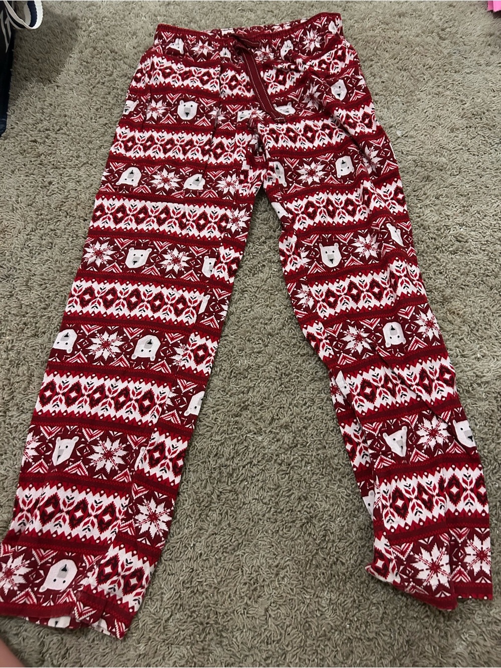Old Navy Red and White Holiday Polar Bear Print Lounge Pants